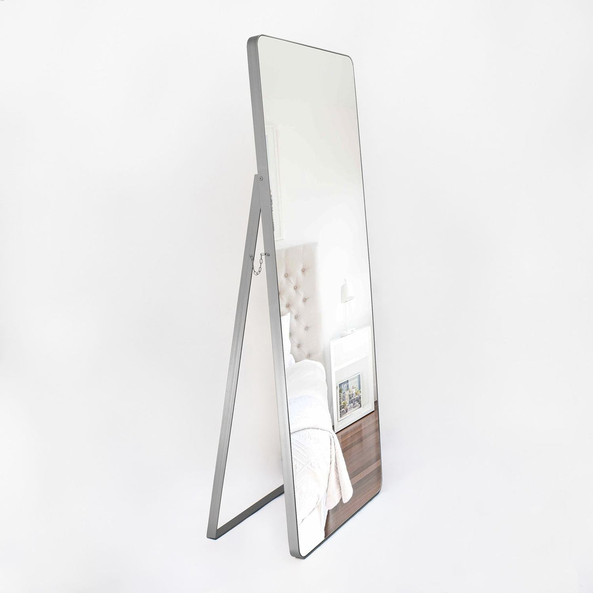 Espejo de Piso Tanger Plata 50x150cm Rectangular con Marco Metálico - Espejos Decorativos | Bylmo