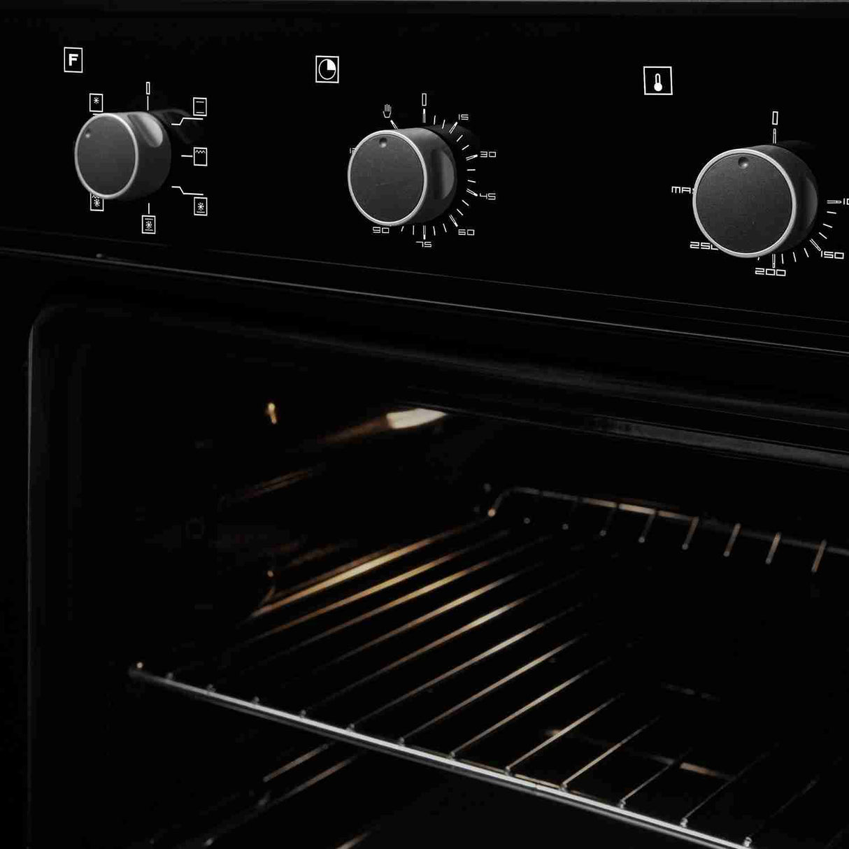 Horno de Empotrar Electrico Challenger Negro 60x60cm 53 Litros y con Temporizador - Electrodomesticos | Bylmo