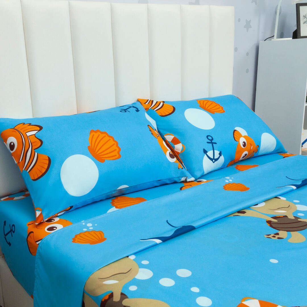 Combo Juego de Sabanas y Cortina Infantil Microfibra Doble 140 cm Azul de Nemo - Ropa de Cama | Bylmo