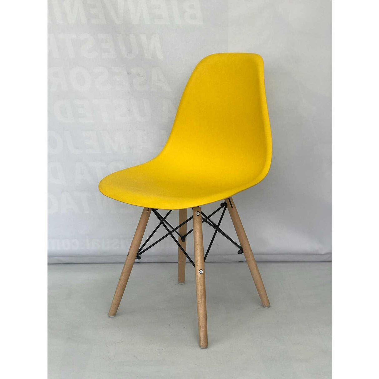 Set x 2 Sillas DKR Amarillo 47x81cm Asiento Cuadrado con Espaldar - Sillas y Butacos | Bylmo