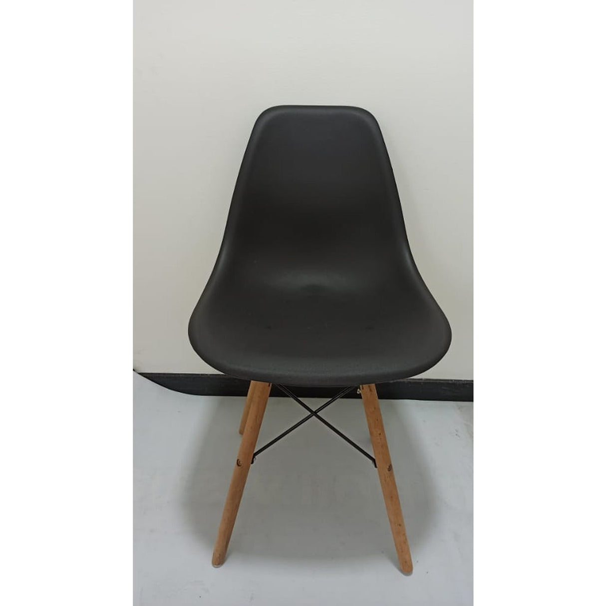 Set x 4 Sillas DKR Negro 47x81cm Asiento Cuadrado con Espaldar - Sillas y Butacos | Bylmo