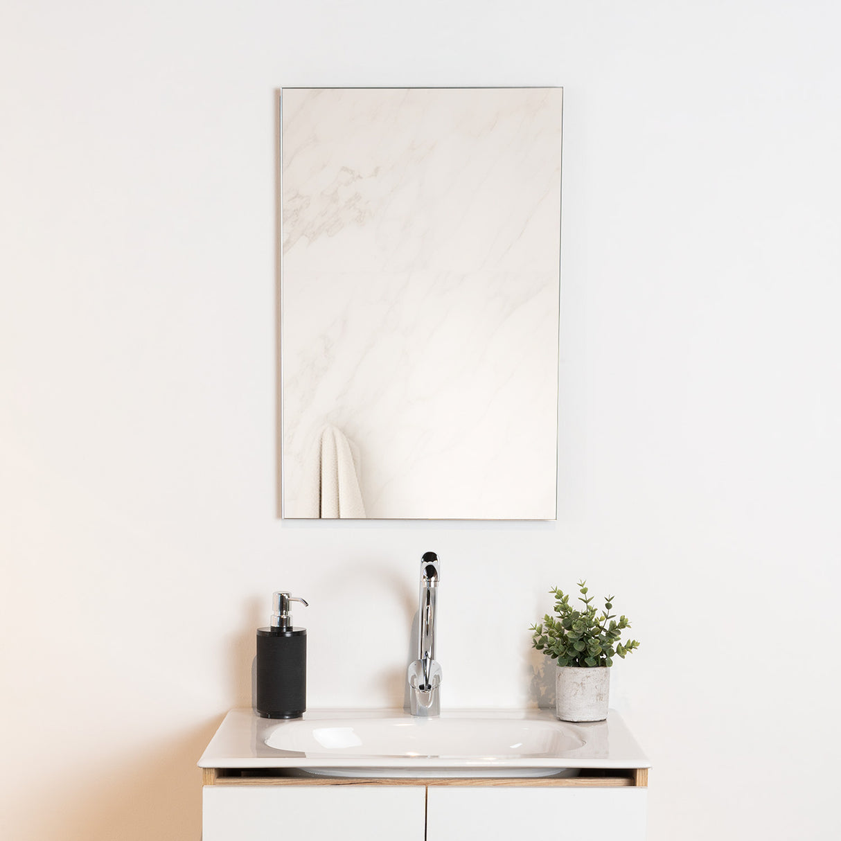 Espejo de Baño Bolonia Plateado 40x60cm Rectangular con Biselado - Espejos de Baño | Bylmo