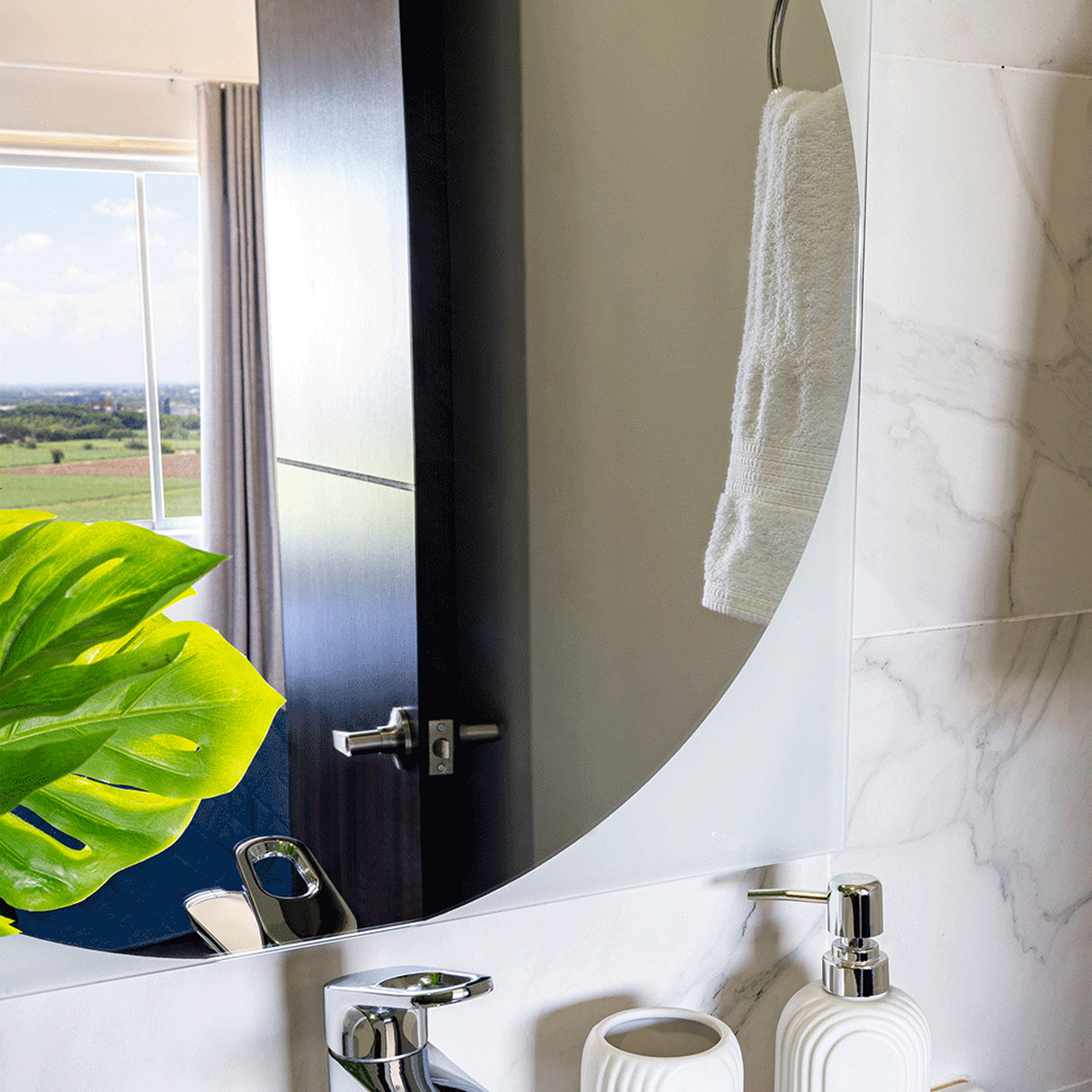 Espejo de Baño Salerno Plateado 60x60cm Redondo con Biselado - Espejos de Baño | Bylmo