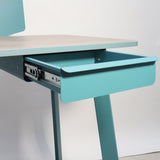 Escritorio Gemma Compacto Verde Pastel 120x73cm Estructura Metálica - Escritorios | Bylmo