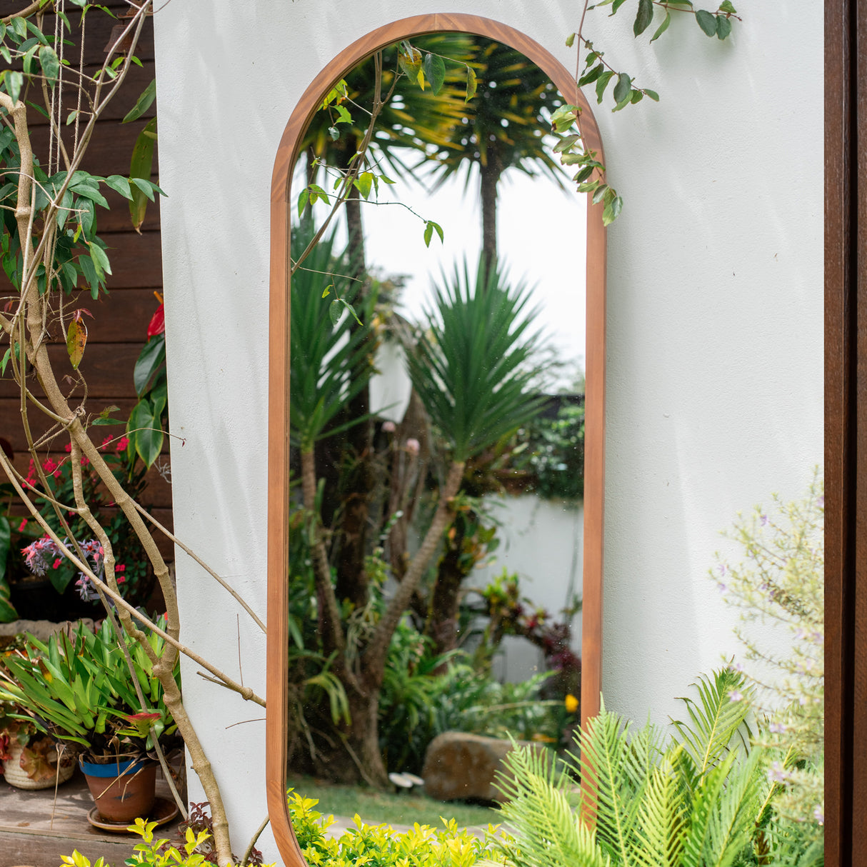 Espejo Arya Ovalado 60x160cm con Marco en Madera Clara Natural - Espejos Decorativos | Bylmo