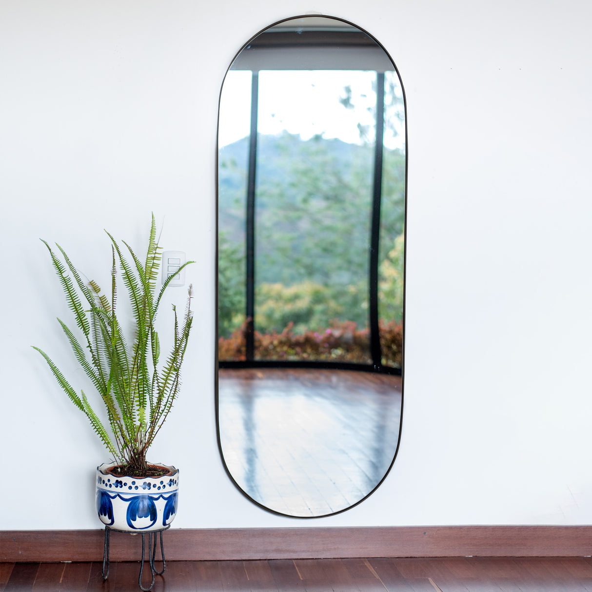 Espejo Visee Ovalado Negro 70x170cm con Marco Metálico - Espejos Decorativos | Bylmo