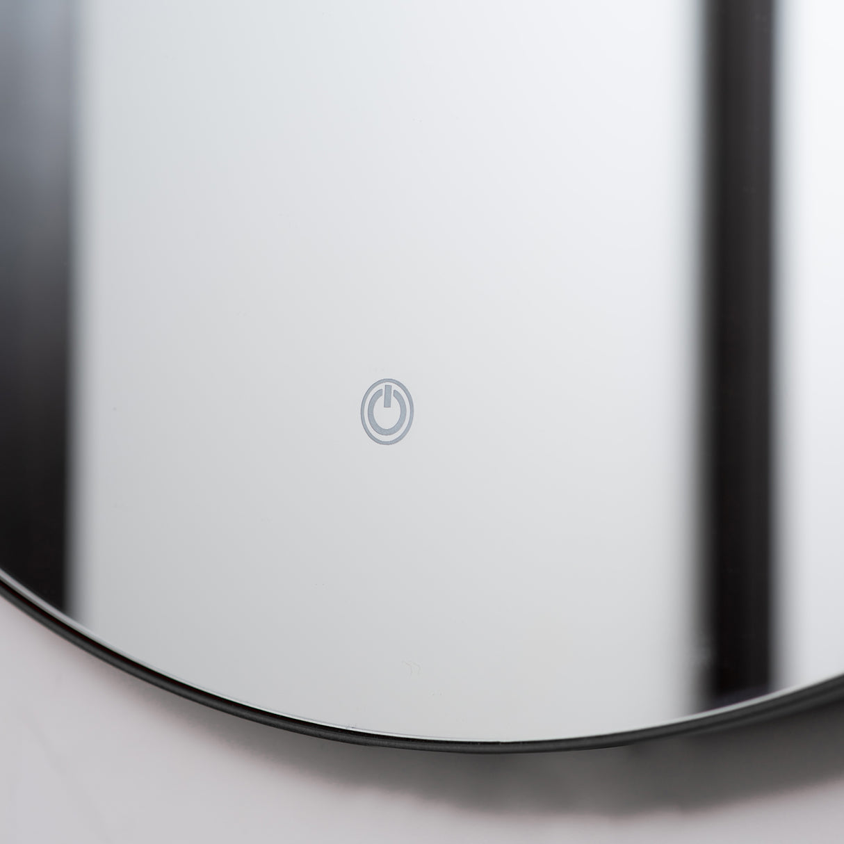 Espejo Visee Redondo Negro 60x60cm con Luz Led y Marco Metálico - Espejos Decorativos | Bylmo