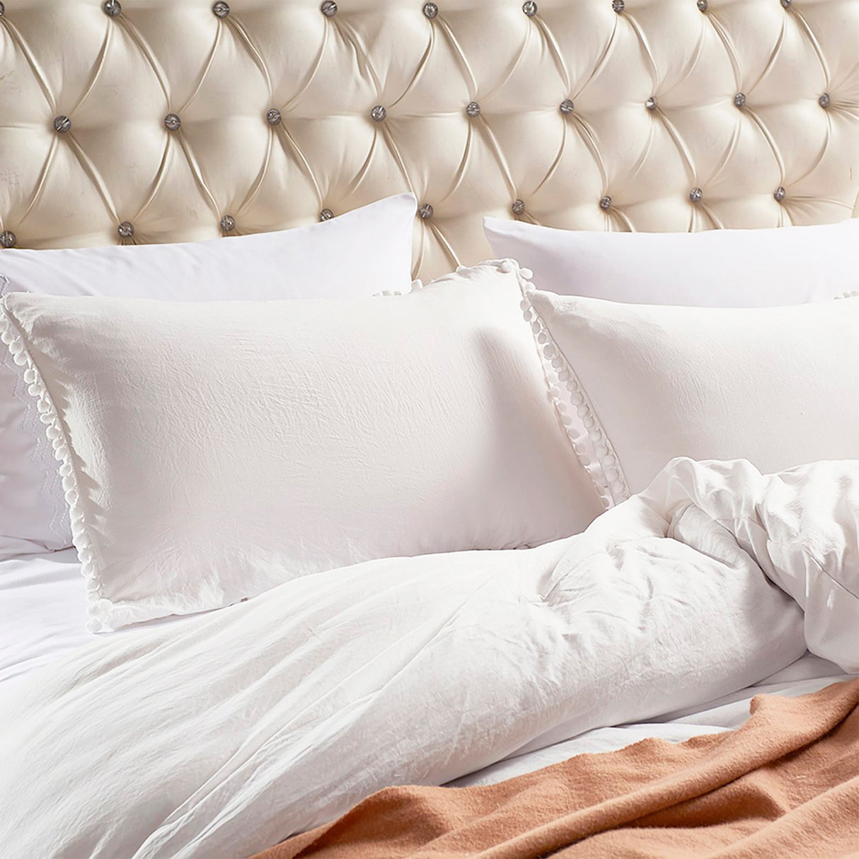 Edredón Boress Blanco Para Cama Semidoble 120x190cm - Tendidos y Cubrelechos | Bylmo