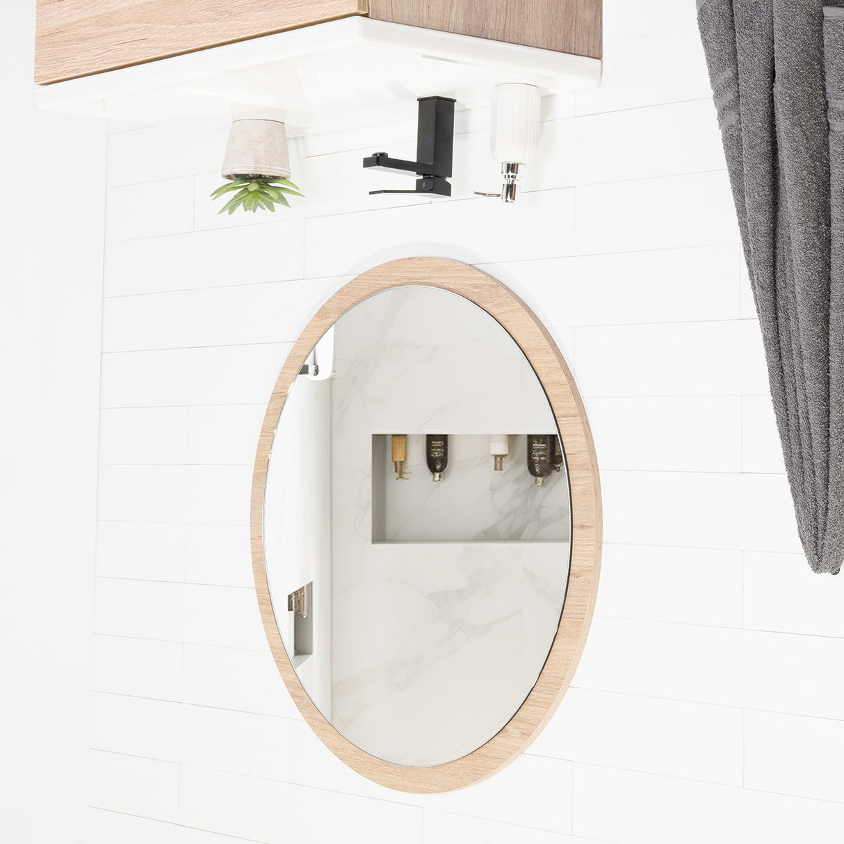 Espejo Ary 80x80cm Redondo Con Marco en Madera - Espejos Decorativos | Bylmo
