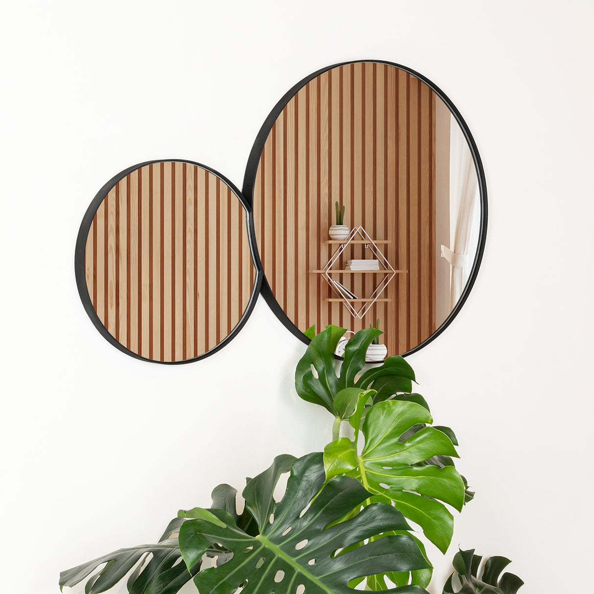 Espejo George 60x100cm Redondo Con Marco Metálico - Espejos Decorativos | Bylmo