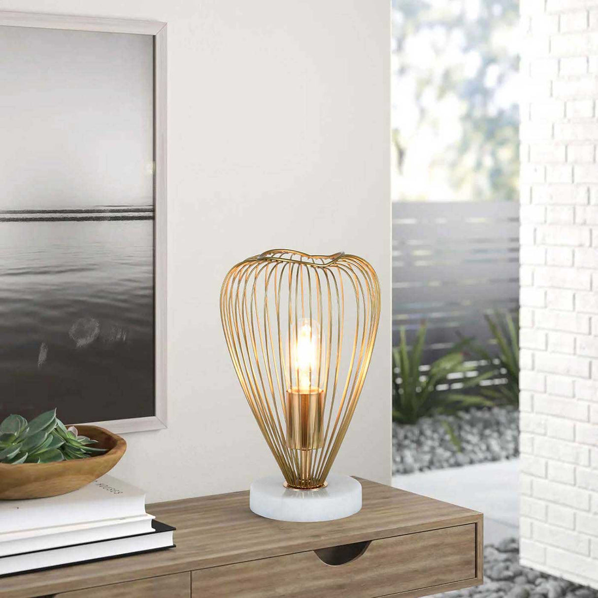 Lámpara de Mesa Zayra Dorado 20x40cm con Bombilla - Iluminacion | Bylmo