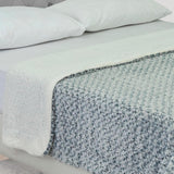 Cobija Doble Faz Ovejero Twist Azul Oscuro y Beige 180x200cm Fondo Entero - Cobijas y Mantas | Bylmo