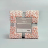 Cobija Doble Faz Ovejero Twist Rosa y Beige 180x200cm Fondo Entero - Cobijas y Mantas | Bylmo