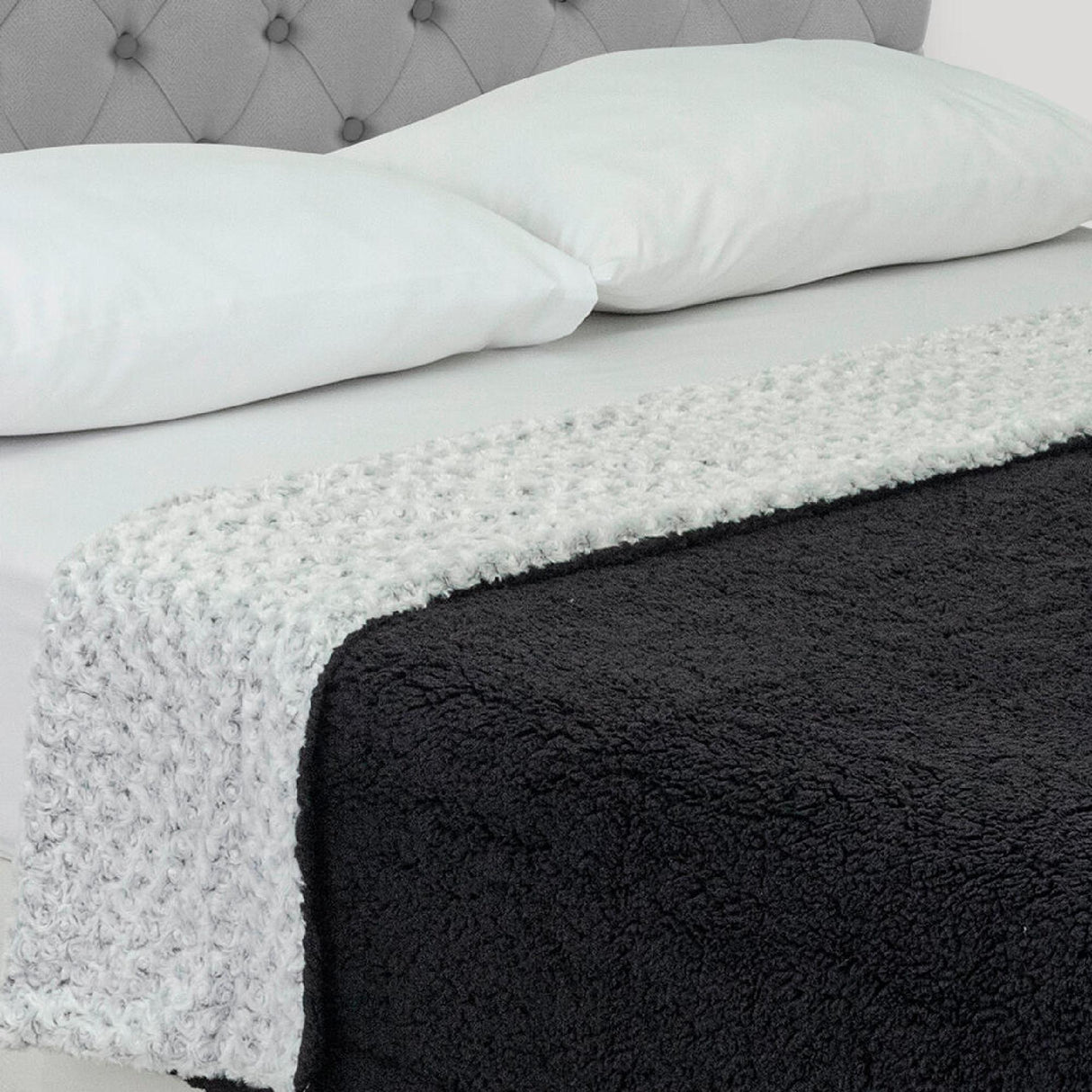 Cobija Doble Faz Ovejero Twist Gris y Negro 180x200cm Fondo Entero - Cobijas y Mantas | Bylmo