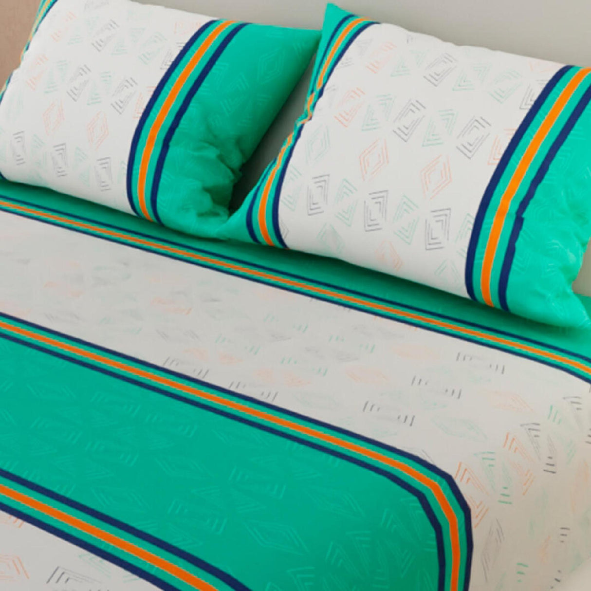 Sábana Ajustable Serebel Verde y Blanco de Figuras Geométricas Para Cama Doble 140 X 190 Cm - Sabanas | Bylmo