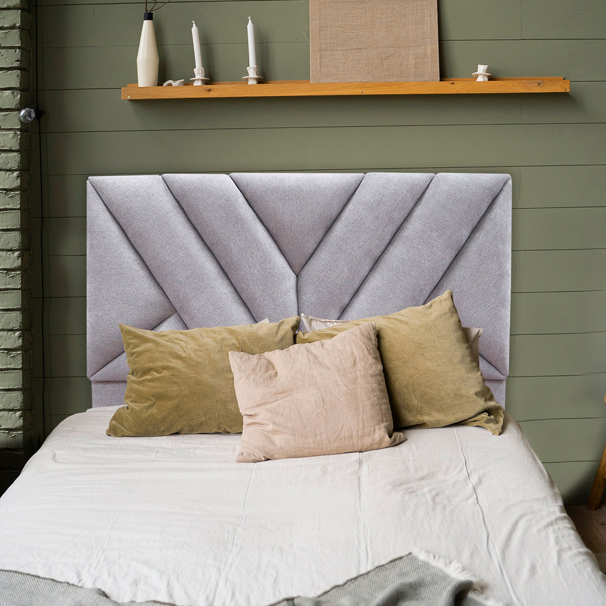 Cabecero Hug Gris Claro 140x115cm a la Estructura de la Cama Para Cama Doble - Cabeceros | Bylmo