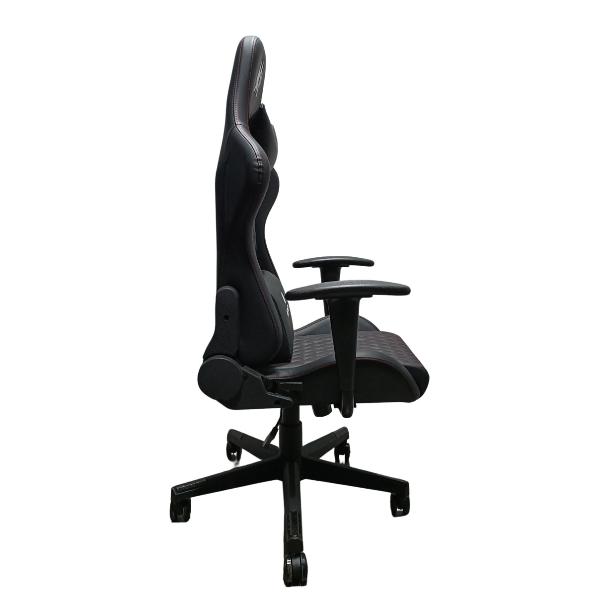Silla Gamer Maverick 2024 Negra 66x137cm Con Espaldar Reclinable y Soporte Lumbar