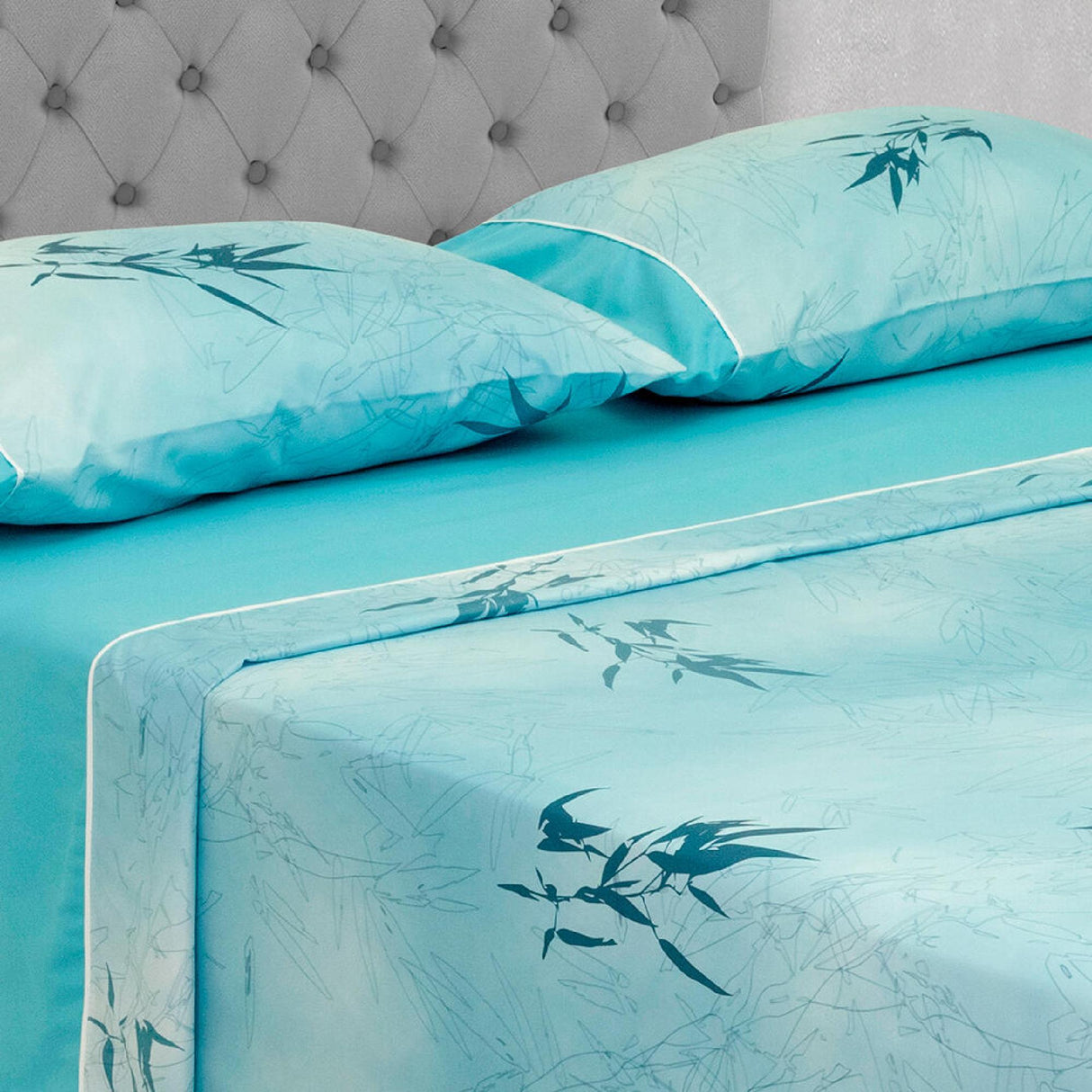 Juego de Sabanas Barcelona Cosmopolita Azul Microfibra Suavizada 85 gsm. - Sabanas | Bylmo