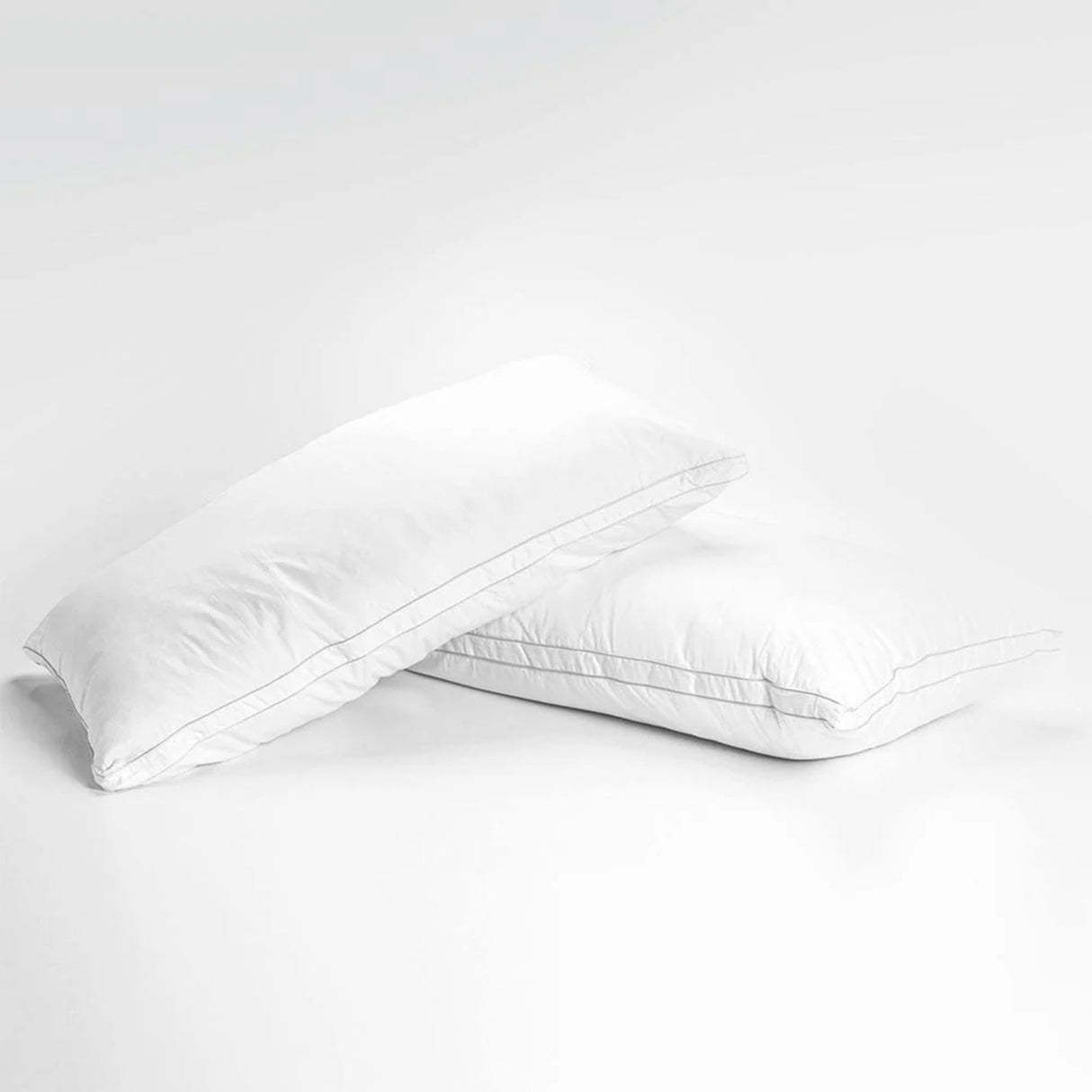 Almohada Firmeza Medio De Fibras Sintéticas 50X90Cm Hipoalergénica Para Dormir Boca Arriba - ALMOHADAS | Bylmo