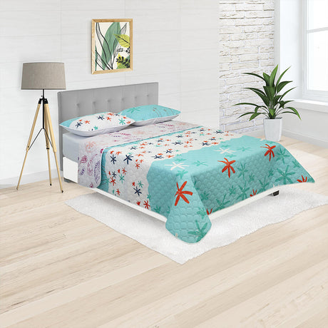 Cubrelecho Termosellado Blanco y Azul 140x190cm Doble Faz de Flores - TENDIDOS Y CUBRELECHOS | Bylmo