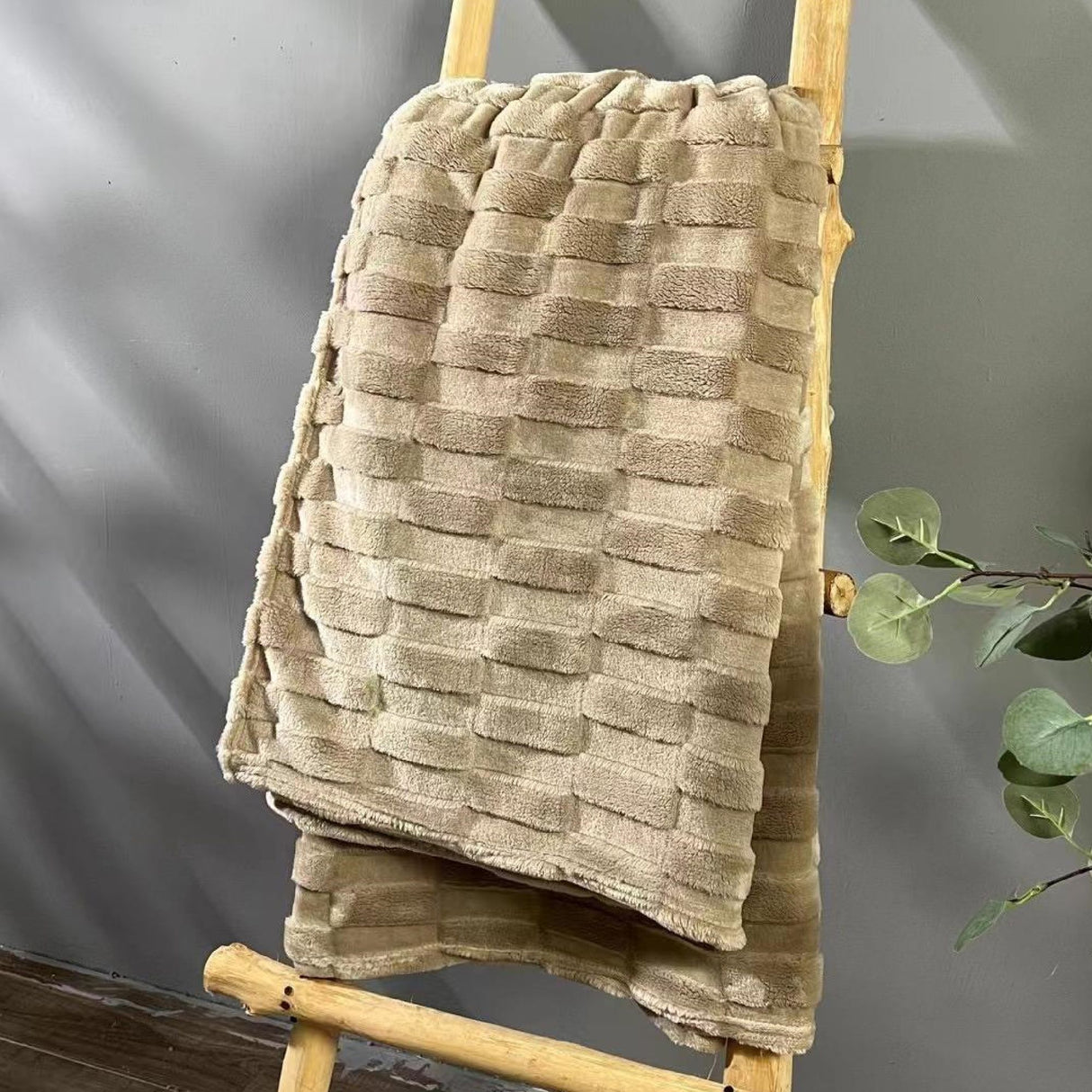 Cobija Boreal Fondo Entero Beige 200x230cm Muy Suave y Ligera - COBIJAS Y MANTAS | Bylmo