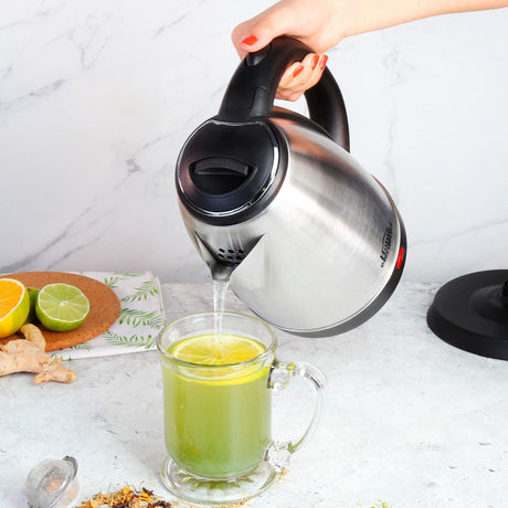 Hervidor Negro y Plateado de Acero Inoxidable 17x24cm Para 1.9 Litros - HERVIDORES | Bylmo