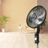 Ventilador de Piso MaxiFlow Elite Negro 48.5x140cm de Tres Velocidades con Oscilación - VENTILADORES | Bylmo