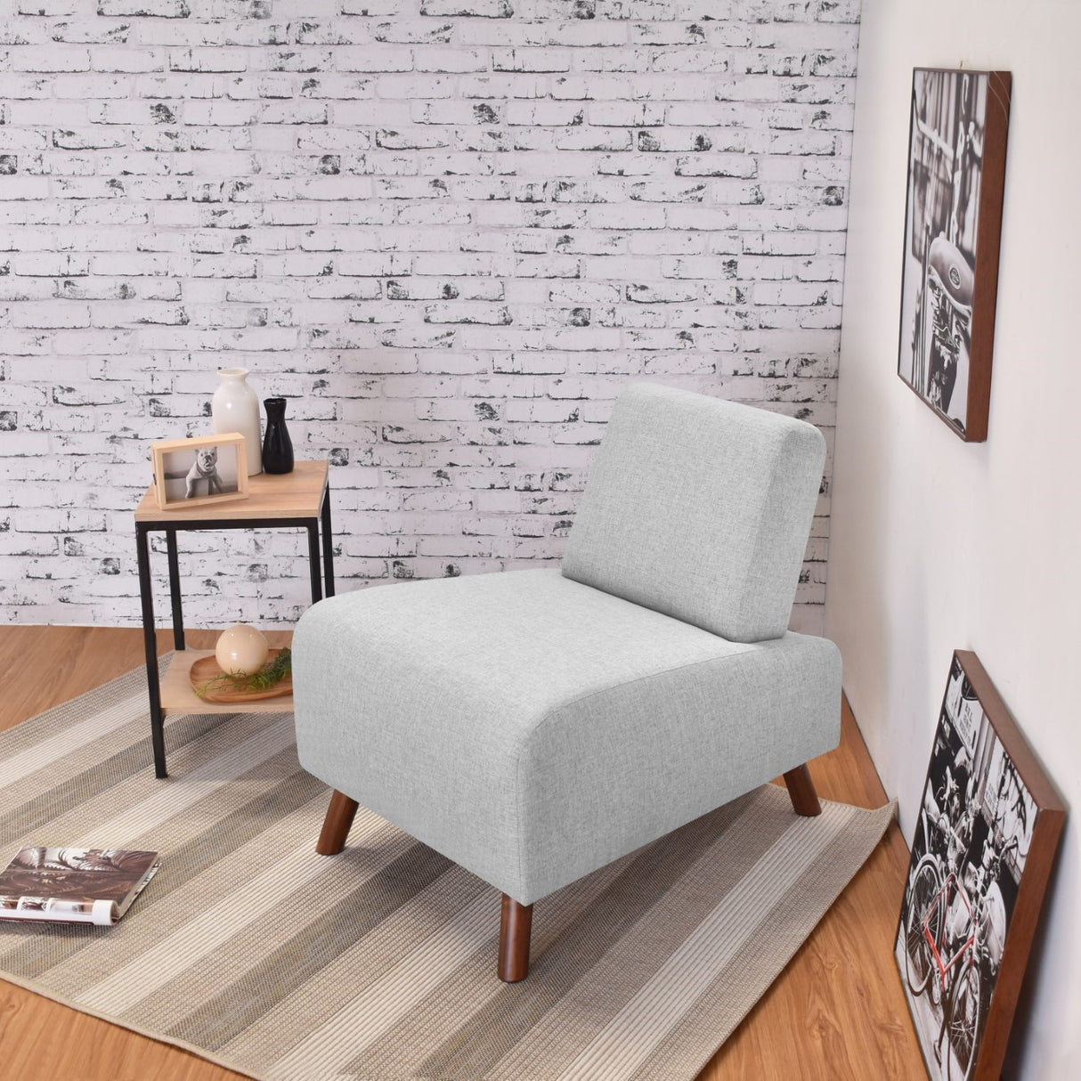 Poltrona Manhattan Plata 60x74cm de Un Puesto - SOFAS Y POLTRONAS | Bylmo