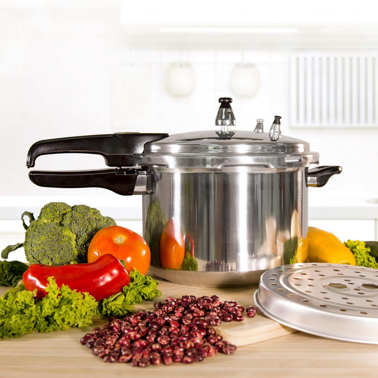Olla de Presión Plateado y Negro 25x23cm De 5.6 Litros Apta para Inducción con Mango de Baquelita - OLLAS Y SARTENES | Bylmo