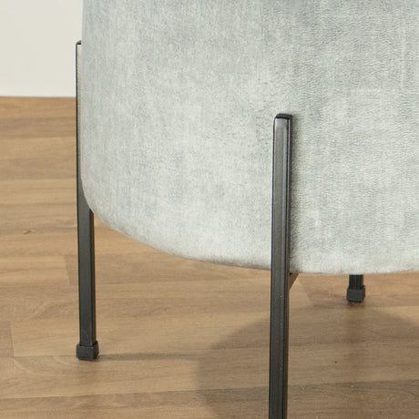 Puff Dubai Gris 40x40cm Antifluido con Patas y con Tapizado Liso - SOFAS Y POLTRONAS | Bylmo