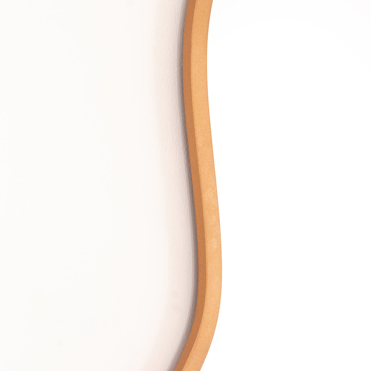 Espejo de Pared Asimetrico Tahiti Dorado 60x70cm con Marco En Madera - ESPEJOS DE PARED | Bylmo