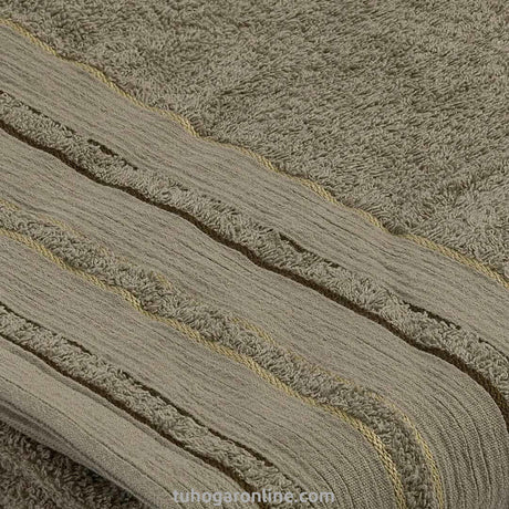 Toalla de Cuerpo Cocoa Café 70x140cm Fondo Entero - TOALLAS | Bylmo