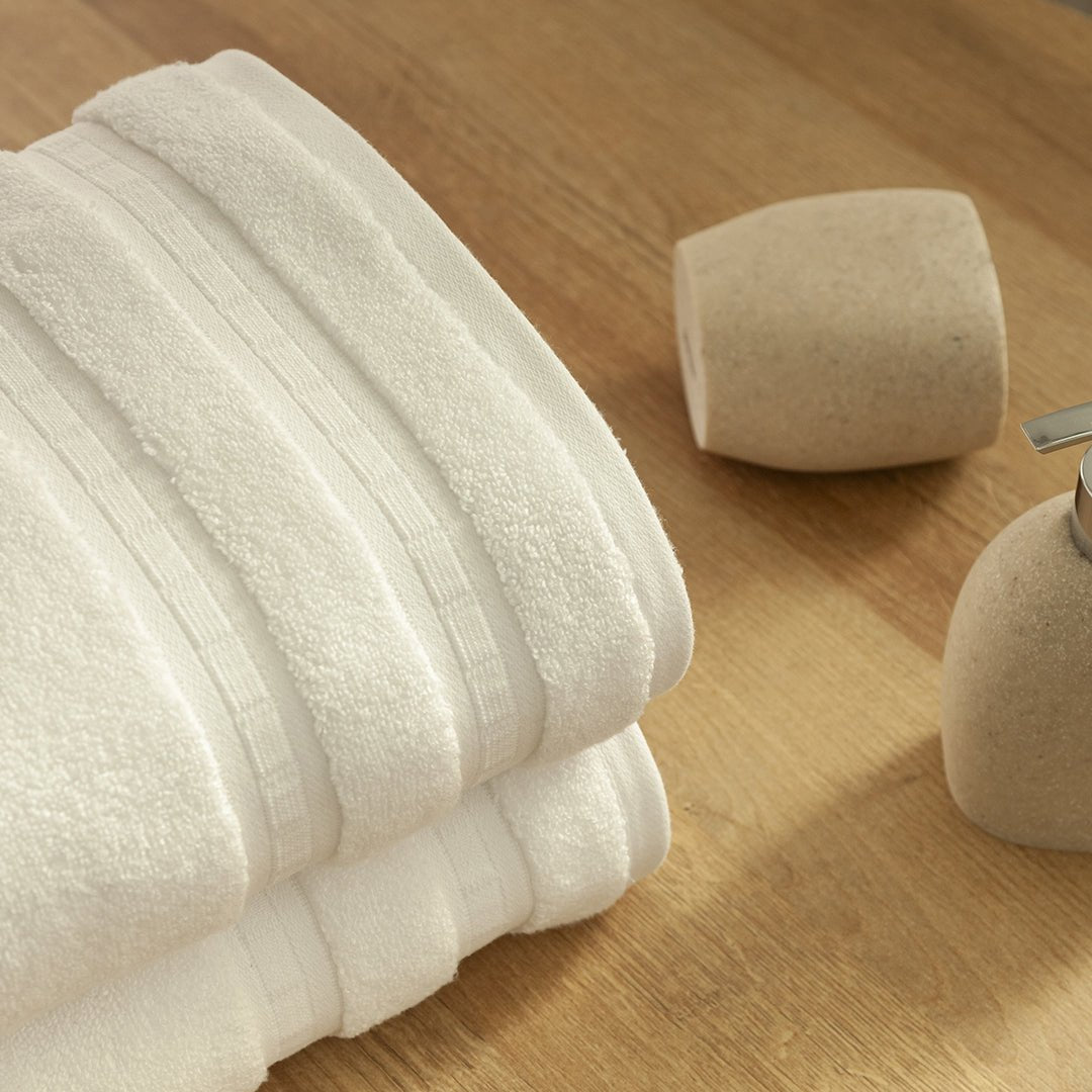 Toalla de Manos Bamboo Blanco 40x70cm Fondo Entero - TOALLAS | Bylmo