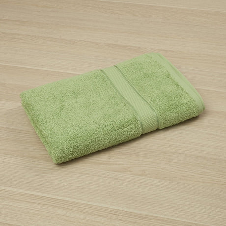 Toalla de Cuerpo Premium Verde Lima 70x140cm Fondo Entero - TOALLAS | Bylmo