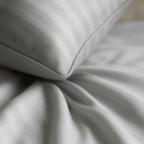 Juego de Sábanas Polialgodon Gris Claro Para Cama Doble 140 X 190 Cm Antiácaros y Antiarrugas - SABANAS | Bylmo