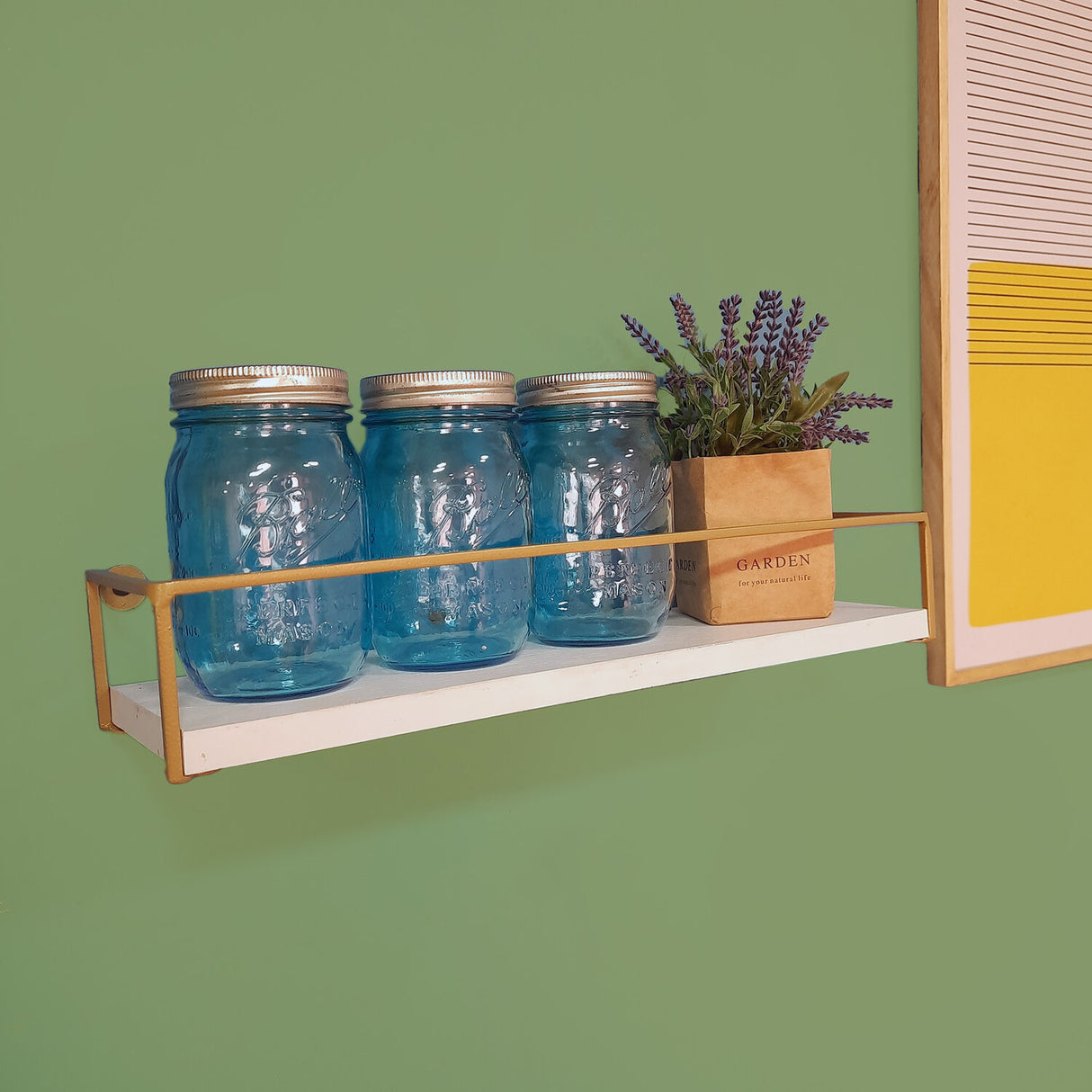 Repisa Monet Blanco y Dorado 41x12cm con Un Entrepaño - REPISAS | Bylmo