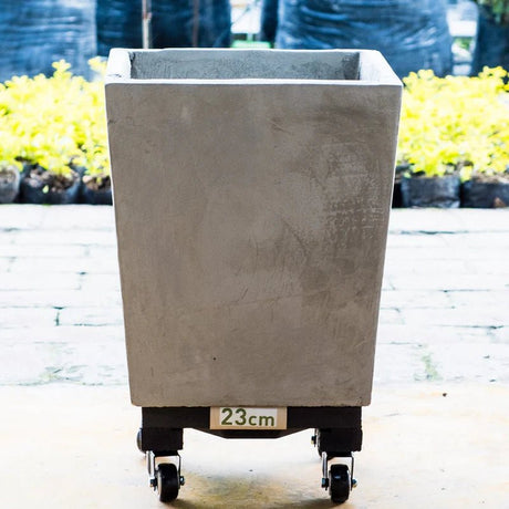 Base para Materas Livianas Exterior Tulipán Negro 35x10cm Cuadrado con Rodachines Apto Para Intemperie - BASES PARA MATERAS DE EXTERIOR | Bylmo