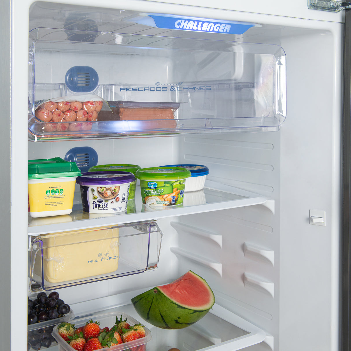 Nevera Challenger Lumina Gris Oscuro 60x179cm No Frost De 317 Litros con Dispensador de Agua - NEVERAS | Bylmo