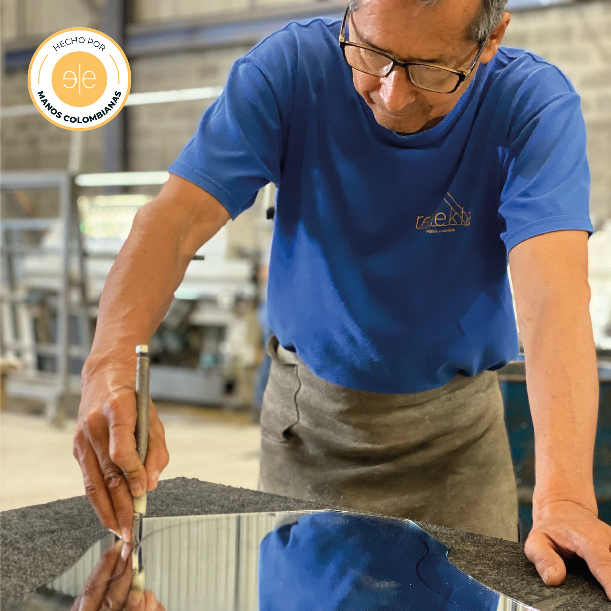 Espejo de Baño Grecia Negro 40x76cm Ovalado con Marco En PVC - ESPEJOS DE BANHO | Bylmo