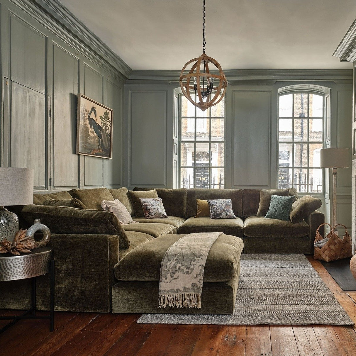 Sofá Café Oscuro 436x67cm De Seis Puestos con Apoya Brazos - SOFAS Y POLTRONAS | Bylmo