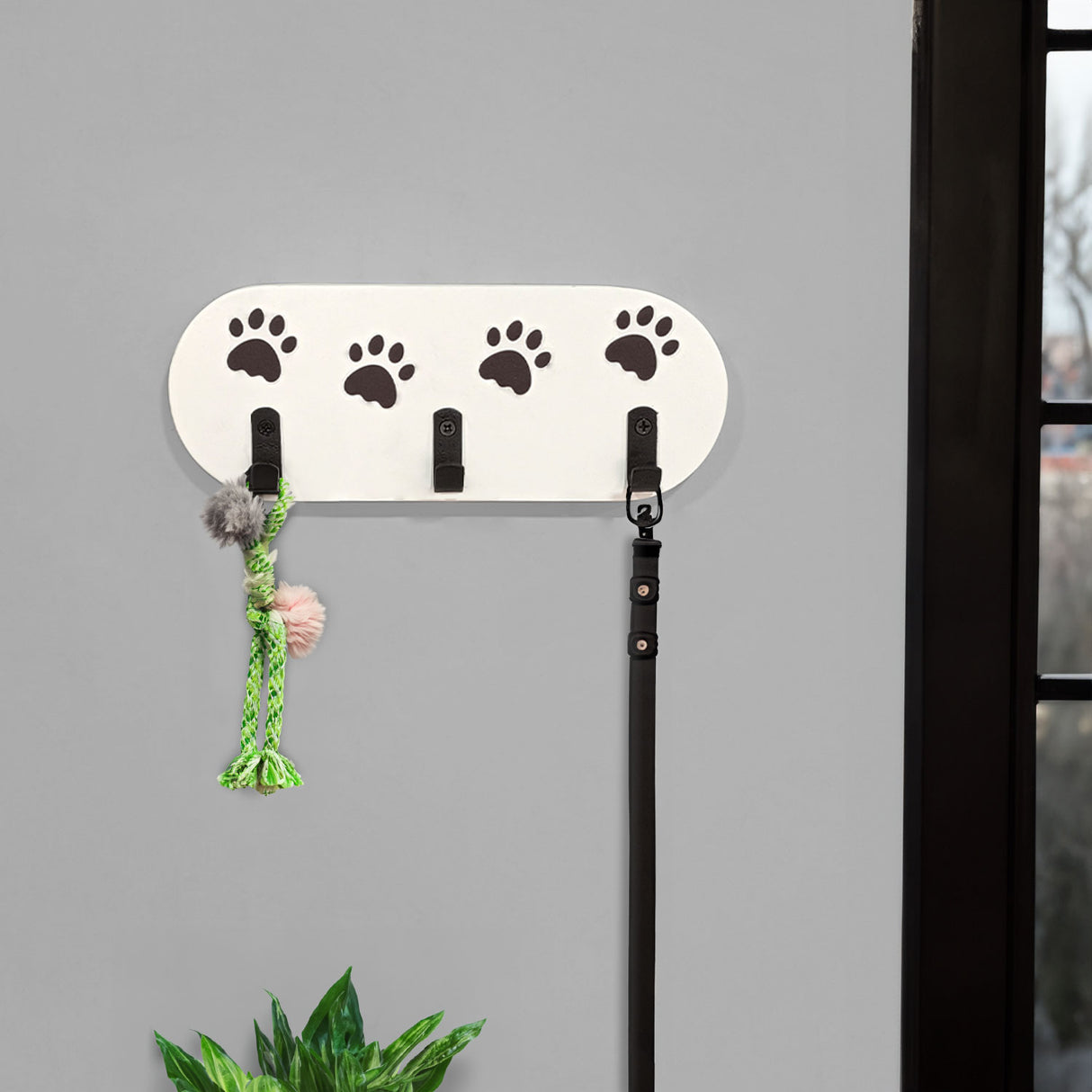 Perchero Blanco y Negro 23x7.3cm de Pared con Tres Ganchos - PERCHEROS | Bylmo