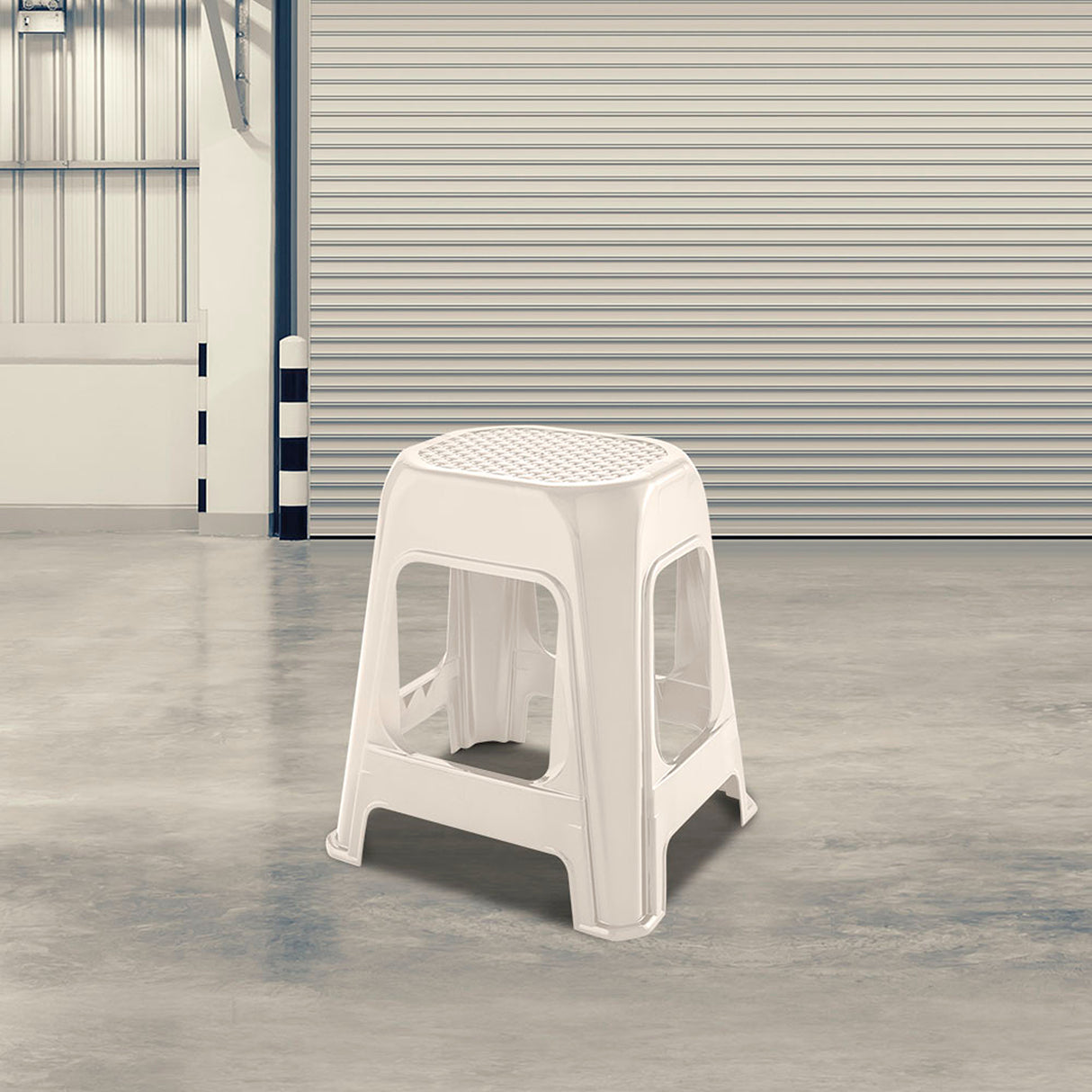 Butaco Rimax Taupe 41.5x46.2cm sin Espaldar y sin Apoya Brazos - SILLAS Y BUTACOS | Bylmo