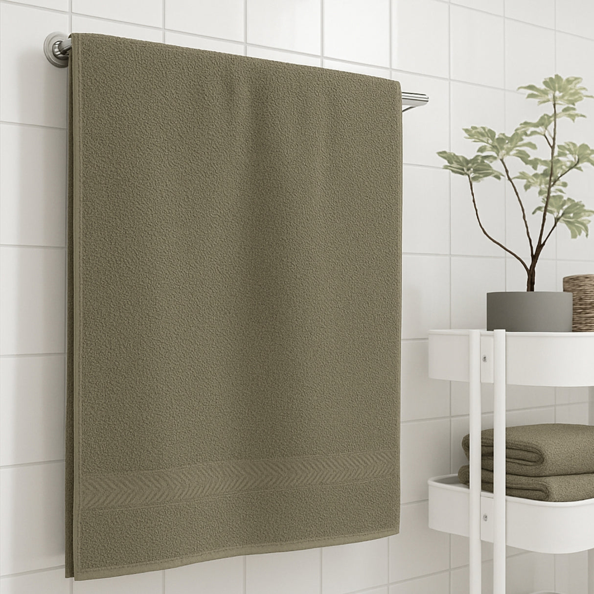 Toalla de Cuerpo Cannon Verde Militar 70x140cm Fondo Entero Ultrasuave y Absorción Alta - TOALLAS | Bylmo