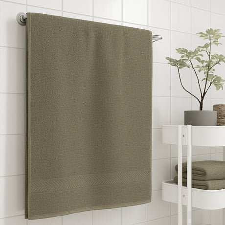 Toalla de Cuerpo Cannon Verde Militar 70x140cm Fondo Entero Ultrasuave y Absorción Alta - TOALLAS | Bylmo