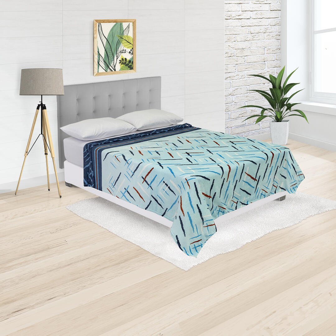 Cobija Piel de Durazno Azul Claro y Azul 180x200cm de Lineas Entrelazadas - COBIJAS Y MANTAS | Bylmo