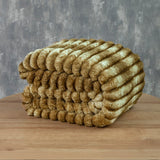 Cobija Malu Dorado 180x200cm Fondo Entero - COBIJAS Y MANTAS | Bylmo