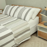 Cubrelecho Doble Faz Trama Gris y Beige para Cama Doble 140 X 190 Cm Prensado de Lineas - TENDIDOS Y CUBRELECHOS | Bylmo