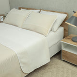 Cubrelecho Doble Faz Trama Arena y Blanco para Cama Doble 140 X 190 Cm Prensado Fondo Entero - TENDIDOS Y CUBRELECHOS | Bylmo