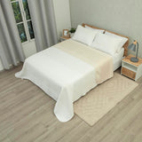 Cubrelecho Doble Faz Trama Arena y Blanco para Cama King 200 X 200 Cm Prensado Fondo Entero - TENDIDOS Y CUBRELECHOS | Bylmo
