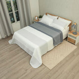 Cubrelecho Doble Faz Trama Arena Azul y Blanco para Cama King 200 X 200 Cm Prensado Fondo Entero - TENDIDOS Y CUBRELECHOS | Bylmo